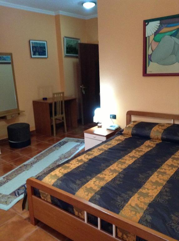 Art Hotel Nirvana Τίρανα Δωμάτιο φωτογραφία