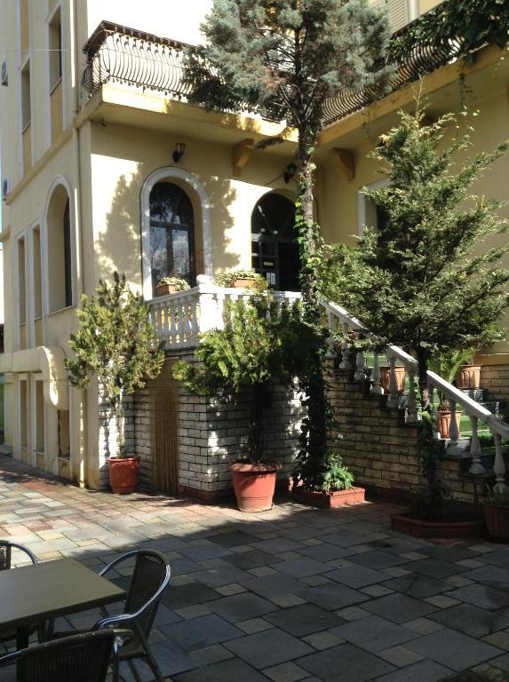 Art Hotel Nirvana Τίρανα Εξωτερικό φωτογραφία